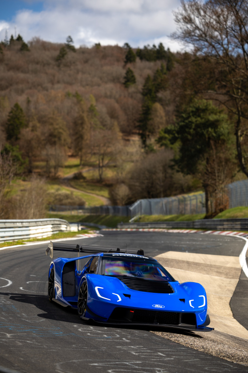 SMALL_FordNordschleife26_040112014800415MS_103